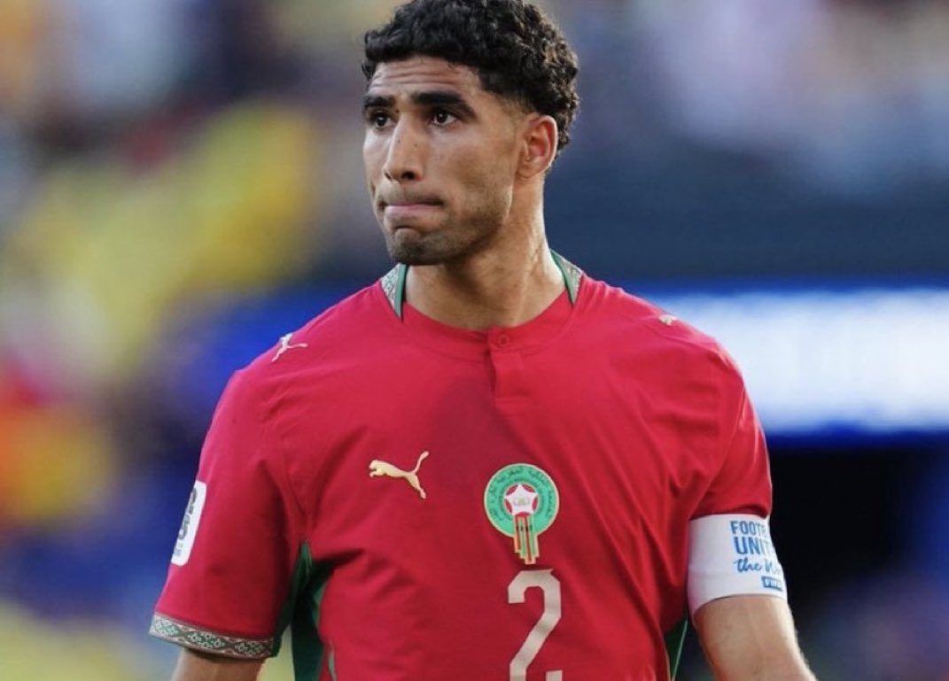 GabyLob's tweet photo. Achraf Hakimi, el capitán de la selección nacional de Marruecos, será juzgado por violación en Francia. Está acusado de violar a una mujer francesa de 24 años en París, y podría enfrentar hasta 15 años de prisión.

Vía: @realMaalouf https://t.co/d9vDlpajX7