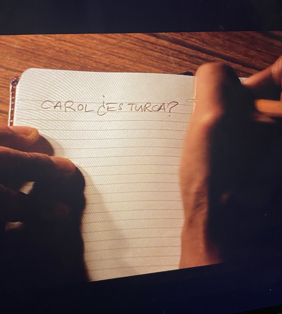 stursiayuribus's tweet photo. carol….. es turca ???? 😰😰😰 #pluribusrewatch https://t.co/li7FmEcii8