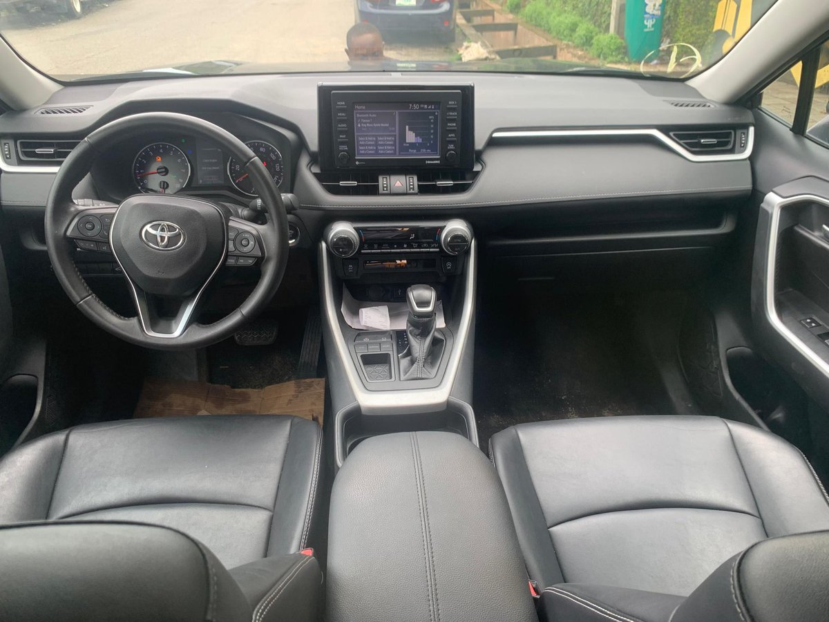 MinkailAutosLtd's tweet photo. Pre-ordered 2021 Toyota RAV4 XLE ready for delivery to Abuja #MinkailNigeria #HelpMeImport #SaveSomeMore https://t.co/LcZDdZmTeR
