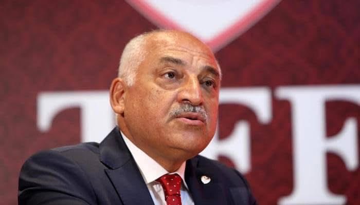 Mustafacevik10's tweet photo. Hayatında askerlik hariç köyünden hiç dışarı çıkmamış kekeme er Recep Delice’nin darbeci olarak 17 yıl 6 ay ceza aldığı

 2 telefonunda feto’nun haberleşme ağı Bylock çıkan bunu tv da itiraf eden Mehmet Büyükekşi’nin iki dönem Futbol Federasyonu başkanı olduğu 

10 TEMMUZ HUKUK GÜNÜ KUTLU OLSUN