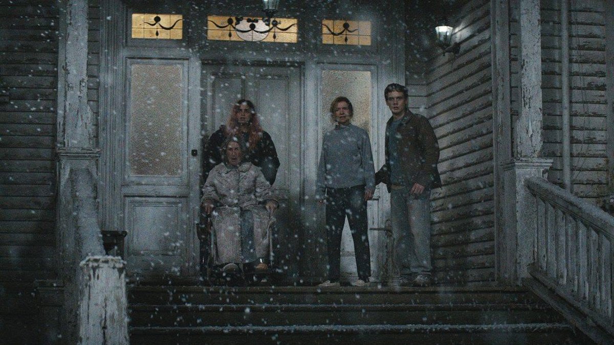 tantocine's tweet photo. Crítica de 'Evil Dead: En llamas', de Sébastien Vanicek, ya en cines: https://t.co/X3R4gzTwkO https://t.co/qQlsQ4Hyci
