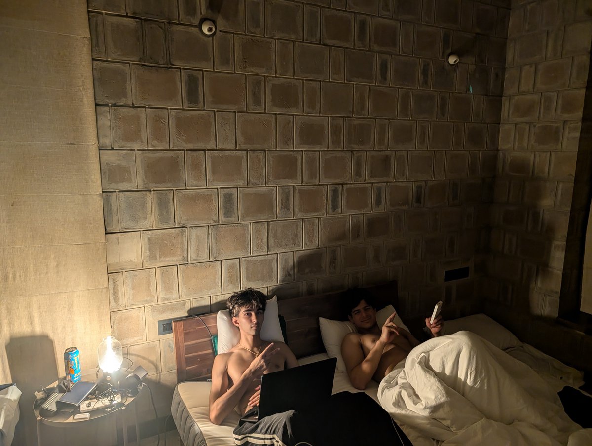 chai1any's tweet photo. Gay couples make the best founders https://t.co/rgEubWCFW9