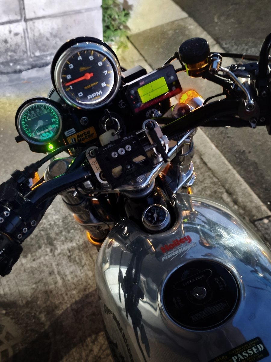 alfatact's tweet photo. 唸るぜ♪
日曜はAAAへ訪問予定😁
#YamahaSR #BigSingle #YAMAHA #SR400 #SR500 #SR595 https://t.co/2Dax2UNjE1