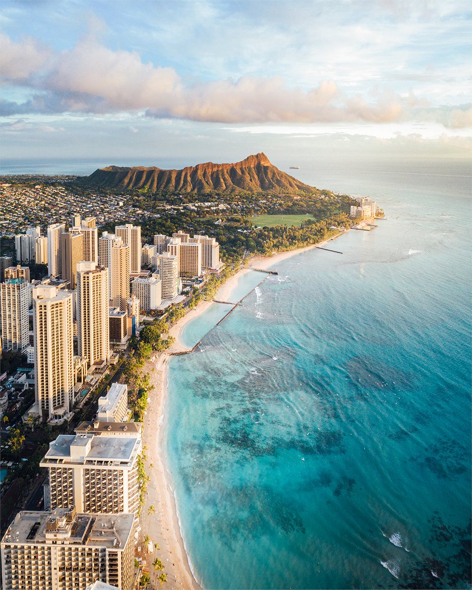OahuVB's tweet photo. From the powerful, humbling presence of winter surf on the North Shore of Oʻahu to the quiet cultural landscapes of Kualoa Regional Park and the historic shores of Waikīkī, every corner of the island invites you to slow down and listen.  #VisitOahu https://t.co/WHsVIo50Tc