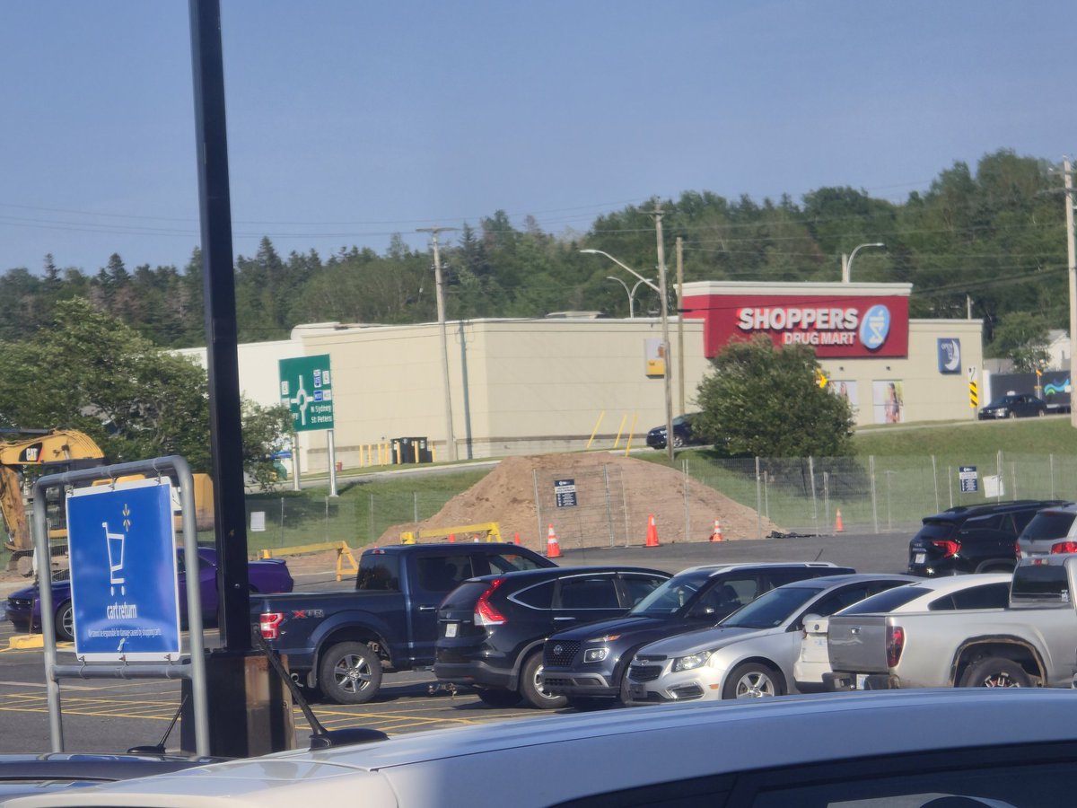 frankiemacd's tweet photo. They are building something at Cape breton shopping plaza in Sydney river as for right now https://t.co/8L6DwDYLOG