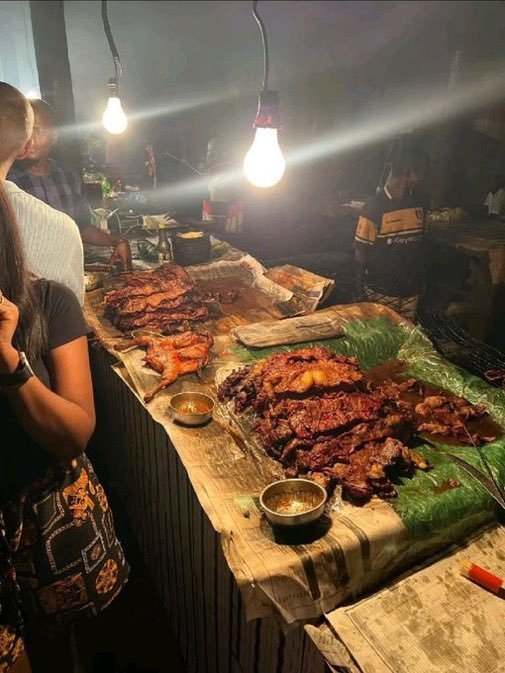 AlbertoDRio001's tweet photo. I always wondered, why is Suya usually sold at night?🌙 https://t.co/9pRlT7hTGe
