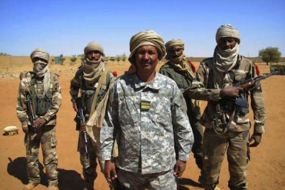 kaliloi_sy's tweet photo. La GATIA est un groupe d'autodéfense de la communauté touareg qui se battent aux côtés des FAMA contre les rebelles  touareg du FLA et du JNIM.
Ce sont des touaregs maliens qui ont refusé de suivre les touaregs du FLA manipuler par l'Algérie et la France. 
A leur tête le G-Gamou. https://t.co/Ot9UBAYmu7