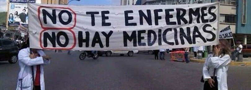 EmilioVallejoRL's tweet photo. MORENA ya claudicó en resolver el desabasto de medicamentos que ellos mismos provocaron.

Ahora, para maquillar el desastre, tu médico familiar no podrá recetar el fármaco que tú o tus hijos necesitan. Sólo podrá recetar las claves de las que disponga la farmacia de la clínica, las cuales son cada vez menos, las pocas que pueden suministrar las farmacéuticas propiedad del Clan López Beltrán.

El desabasto de medicamentos es un crimen de lesa humanidad por el que AMLO, Claudia y MORENA deben responder ante la justicia.