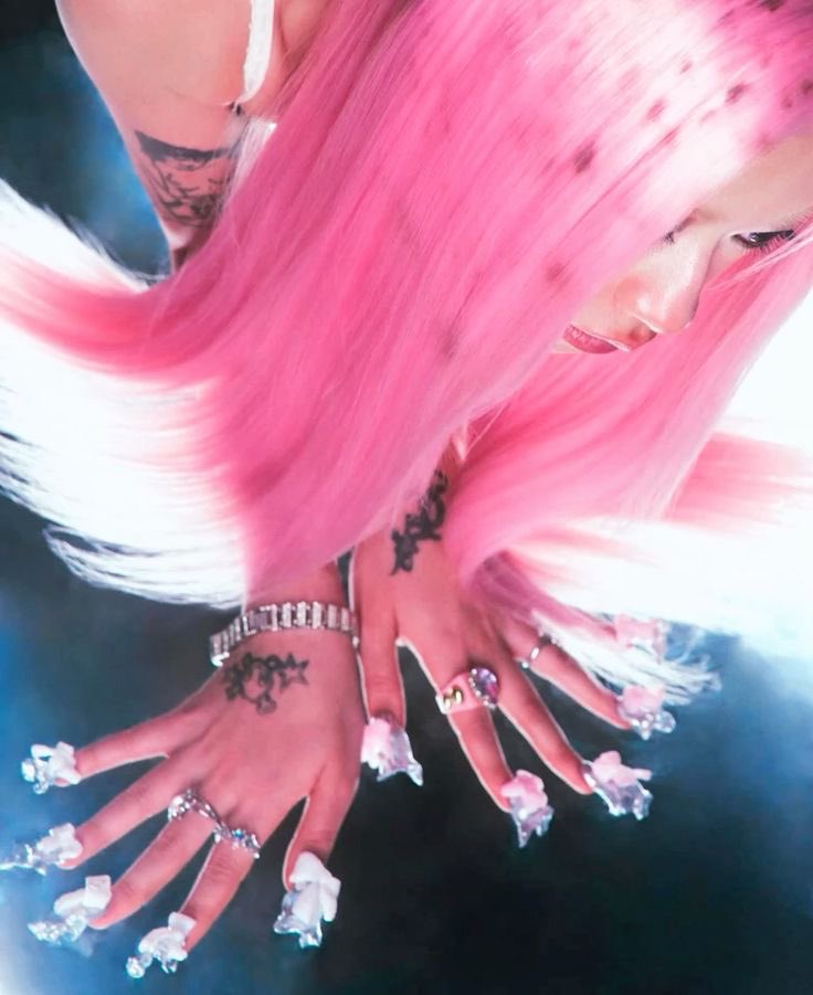 bind_seori's tweet photo. 'Candy' my new single is out

🔗: https://t.co/dPWBrbWGMB https://t.co/feTvn0hJ3Z