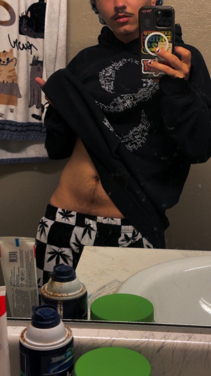 boymeetszaa's tweet photo. A lil tday Tummy bc a boy can EAT 

#ftm #gay #nsfw #nsfwtwtًً  #nsfwtwt https://t.co/ERM0OOeHvs