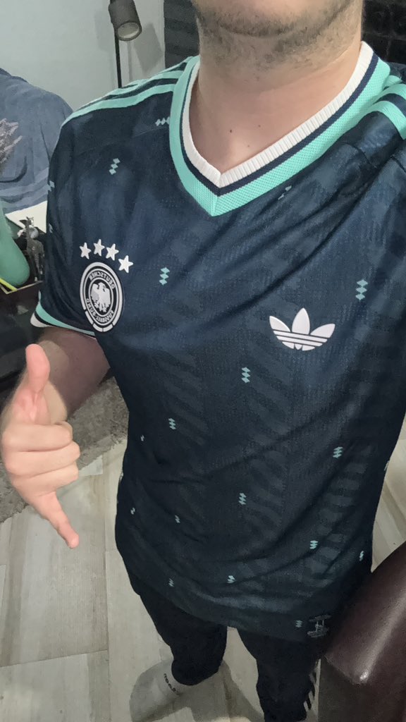 Alexgg1014's tweet photo. @_edgrey @checosvlog @daniel_ap11 Ya les he comprado varias veces y todo bien de momento, lo recomiendo. Van empezando pero manejan muy buena calidad👏🏻. Lo único que si es que tarda como 2 o 3 semanas en llegar https://t.co/1gxo7apQBE