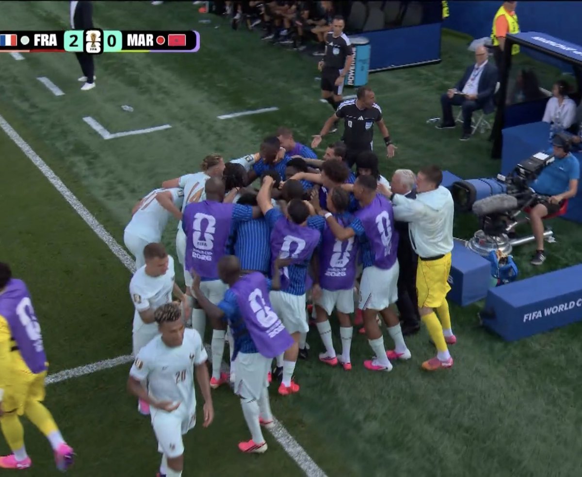 lucholise's tweet photo. the team running to celebrate w the bench was so cute https://t.co/C9j4GVHtrG