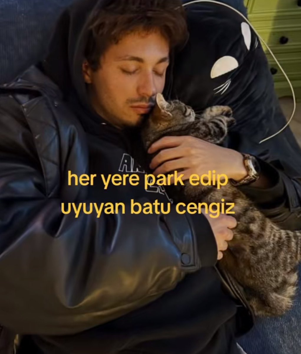 kapfola's tweet photo. Her yere park edip uyuyanan batu atıp ben de uyumaya kaçıyorum https://t.co/1v9ii7jqOv