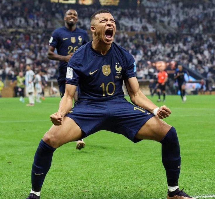 RoniqueHQ's tweet photo. 20 goals in 20 World Cup games.

Nah... this is actually insane. 😭 https://t.co/4rGpeR7laW