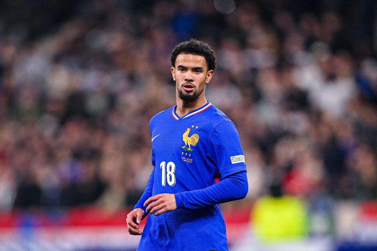 MediaParisien's tweet photo. 🇫🇷 Warren Zaïre-Emery rentre ENFIN avec les bleus ! https://t.co/N4oHnZKRaX