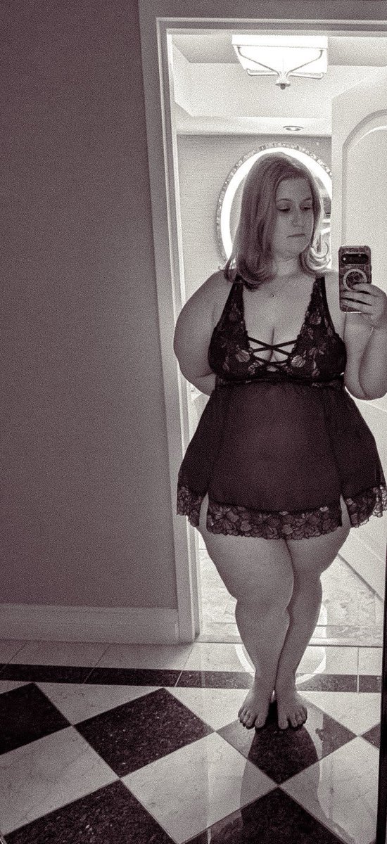 QoS_Nicole's tweet photo. Ready for my BBC Bull to ruin this mom bod in the new lingerie 
Who wants to see what’s under the lace on OnlyFans? Full uncensored try-on + more 
½ off sub for the next 15 fans – link in bio!
RT if you’d stretch a QoS snowbunny like this 😈 #QoS #Snowbunny #BBC #MommyBBC #BNWO https://t.co/5C8gLsDnJi
