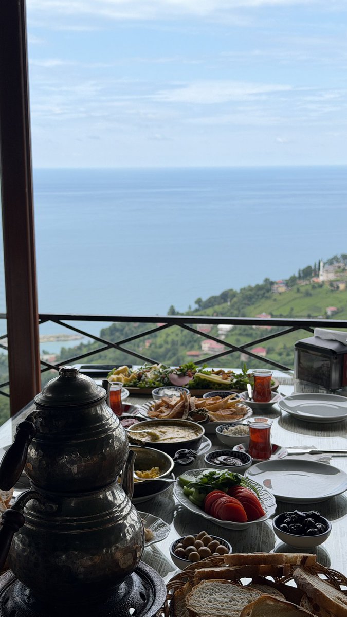 zeranss53's tweet photo. Rize / Derepazarı https://t.co/hSIke3R9t5