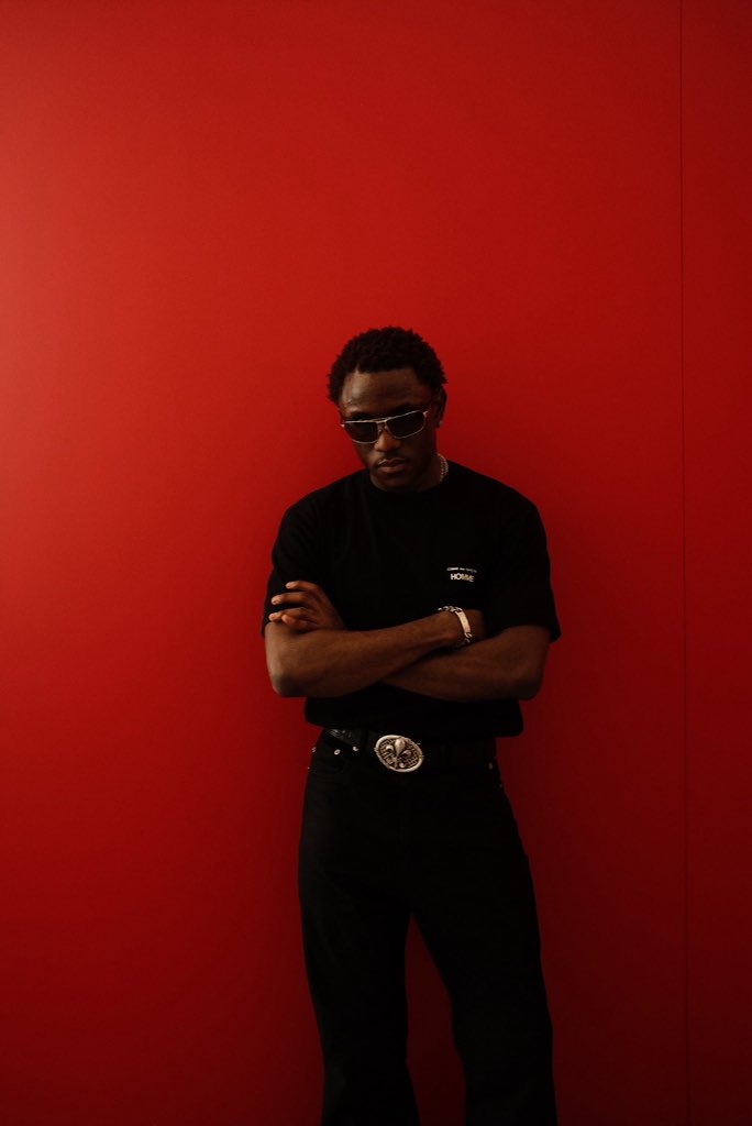 thedebuthub's tweet photo. 🚨 Victony’s “SLICK” recorded 535K streams on Spotify in its first full day of release.

— It has surpassed 549K total streams.

— It’s his biggest solo debut. 👏🏾 https://t.co/b25uwD5WH7