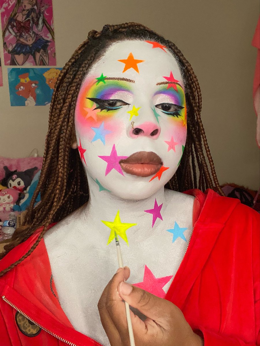 chelslaysss's tweet photo. “the party starts at 5!”
me at 4:45pm: https://t.co/7FvUhgwcZL