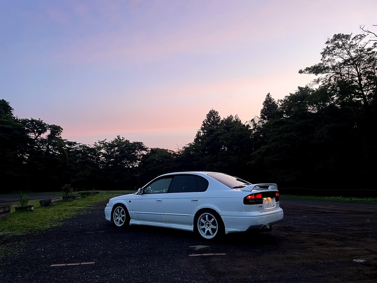 beo_orsk's tweet photo. 納車してからついに1年経った！
もう1.9万キロぐらい走ってたみたいでw
仕様の変化をご覧ください https://t.co/oylH4kZOdE