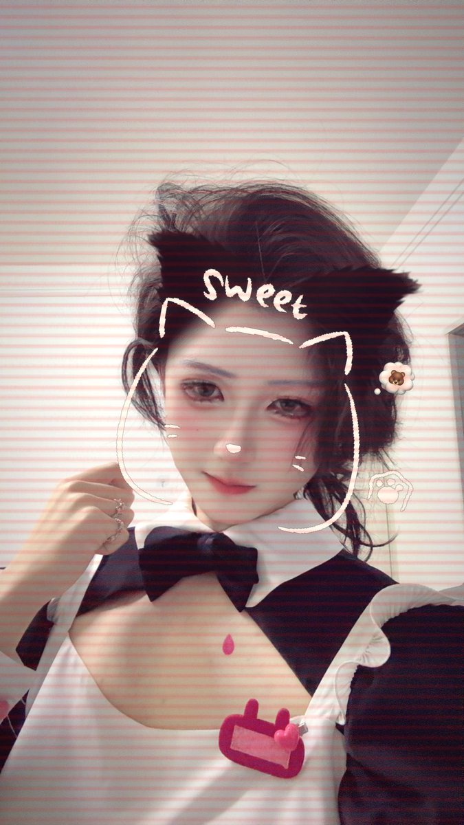 Summer110928's tweet photo. 早上好早上好～感觉今天有点帅，帅到你了吗小哥哥 #男娘 #女仆装 #cosplay #可爱风 
今天我会加紧把简介写出来的喵，咳咳，但还是说点比较有���的，天使大人可以包容你们任何人的罪过欢迎来私信忏悔交流～没有雷点想聊什么都可以🥳 https://t.co/OfbQUzx5XU