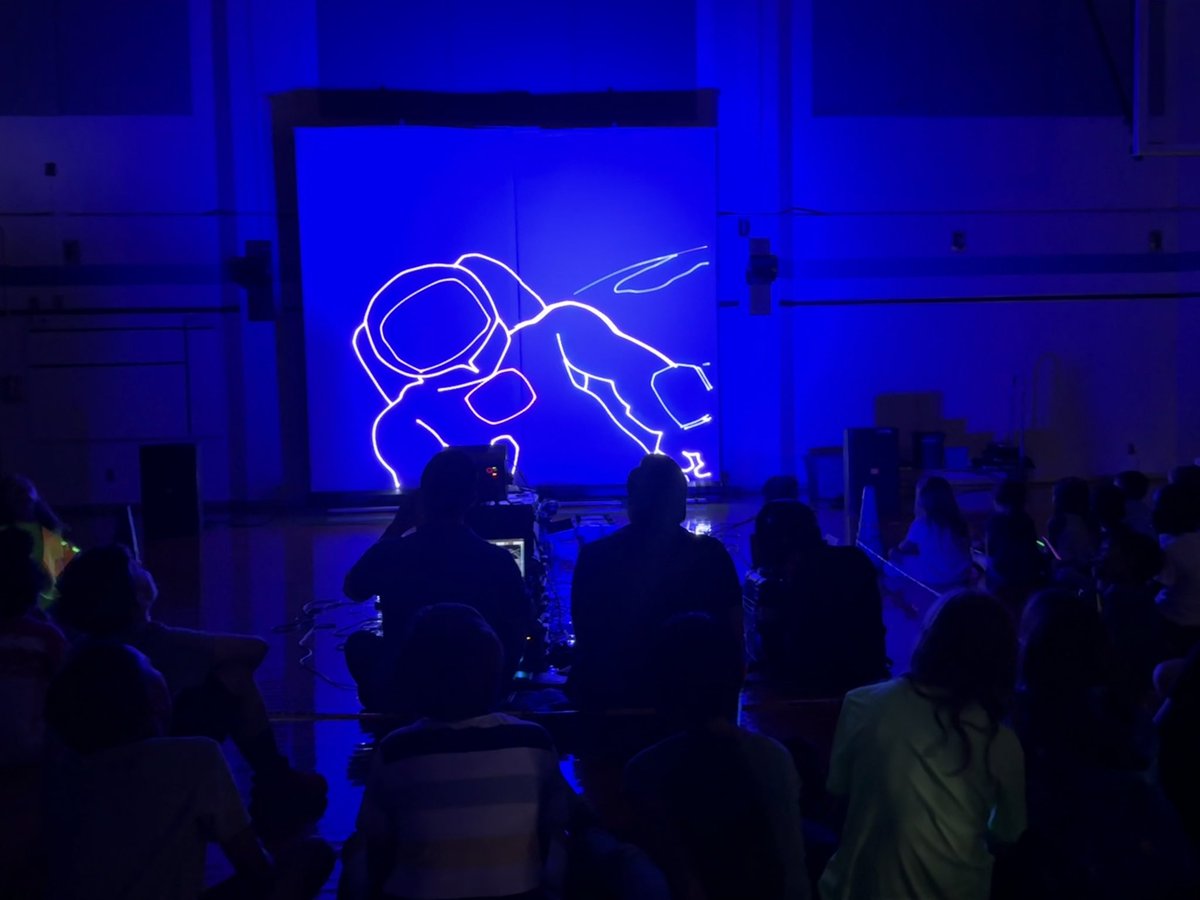 RISDxPlore's tweet photo. ✨ Lights, music, and lots of smiles! Our summer campers were amazed by today’s Prismatic Laser Show. Another unforgettable summer camp adventure! 🔦 #XploreSummer #SummerFun @katyphinney @IamBranum @kristinleeper9 https://t.co/ib7nBWdHNr