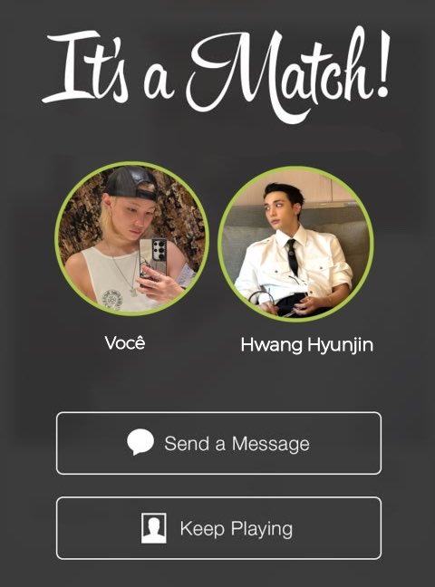 dreamslixie's tweet photo. #hyunlix au || Deu Match 

Onde Felix em uma noite qualquer decide instalar o Tinder e deixa um like no tio de seu melhor amigo por brincadeira.

ou 

Onde Hyunjin recebe uma curtida no Tinder do melhor amigo de seu sobrinho e decide retribuir.

Em collab com @lixiepoint https://t.co/CH3LIxwJZF
