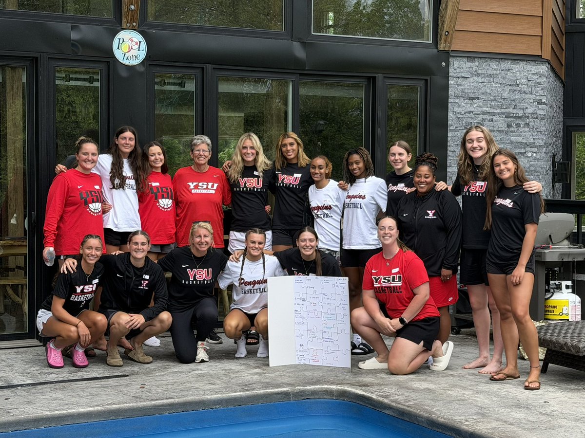 YSUWomensHoops's tweet photo. Thank you so much to Coach Ramsey for coming by and helping us with some team building 🧩

#GoGuins #ONE https://t.co/ykmRCp5wrd