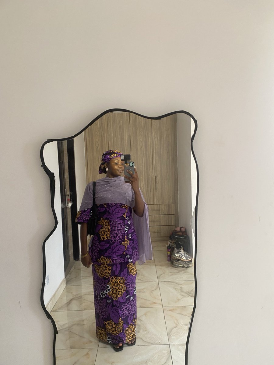 gmohjoke's tweet photo. I can switch from corporate babe to Alhaja to full time gangster in 0.2 seconds. The range is actually concerning😂 https://t.co/SK37CHTAuj