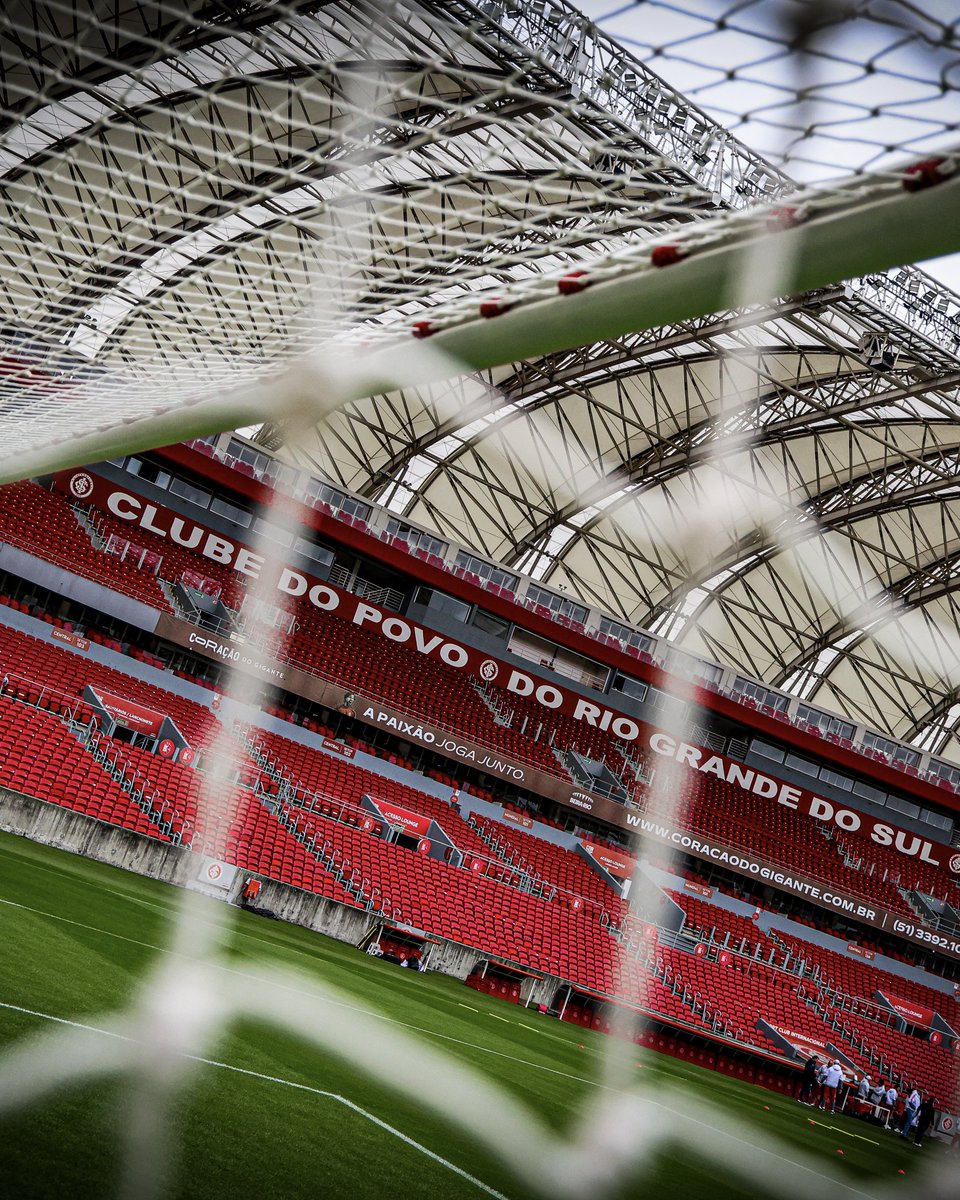 SCInternacional's tweet photo. 🆚 Cruzeiro, no dia 22 de julho, às 21h30;
🆚 Flamengo, em 29 de julho, às 19h30;
🆚 Corinthians, no domingo 2 de agosto, às 19h30.

Tá chegando a hora de voltar para casa, e três clássicos nacionais nos esperam nas próximas semanas. 🔥🏟️

NOS VEMOS 𝐍𝐎 𝐁𝐄𝐈𝐑𝐀! 👊🇦🇹 https://t.co/piPAS8p0gc