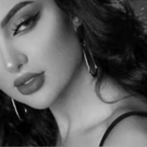 QA__999's tweet photo. ما عشقتك لجل أتسلى معاك
والله إني أعشقك حد الجنون
لا تشكك يا حبيبي في غلاك
وأنت تدري في حياتي من تكون🖤. https://t.co/yR9CclPO4y