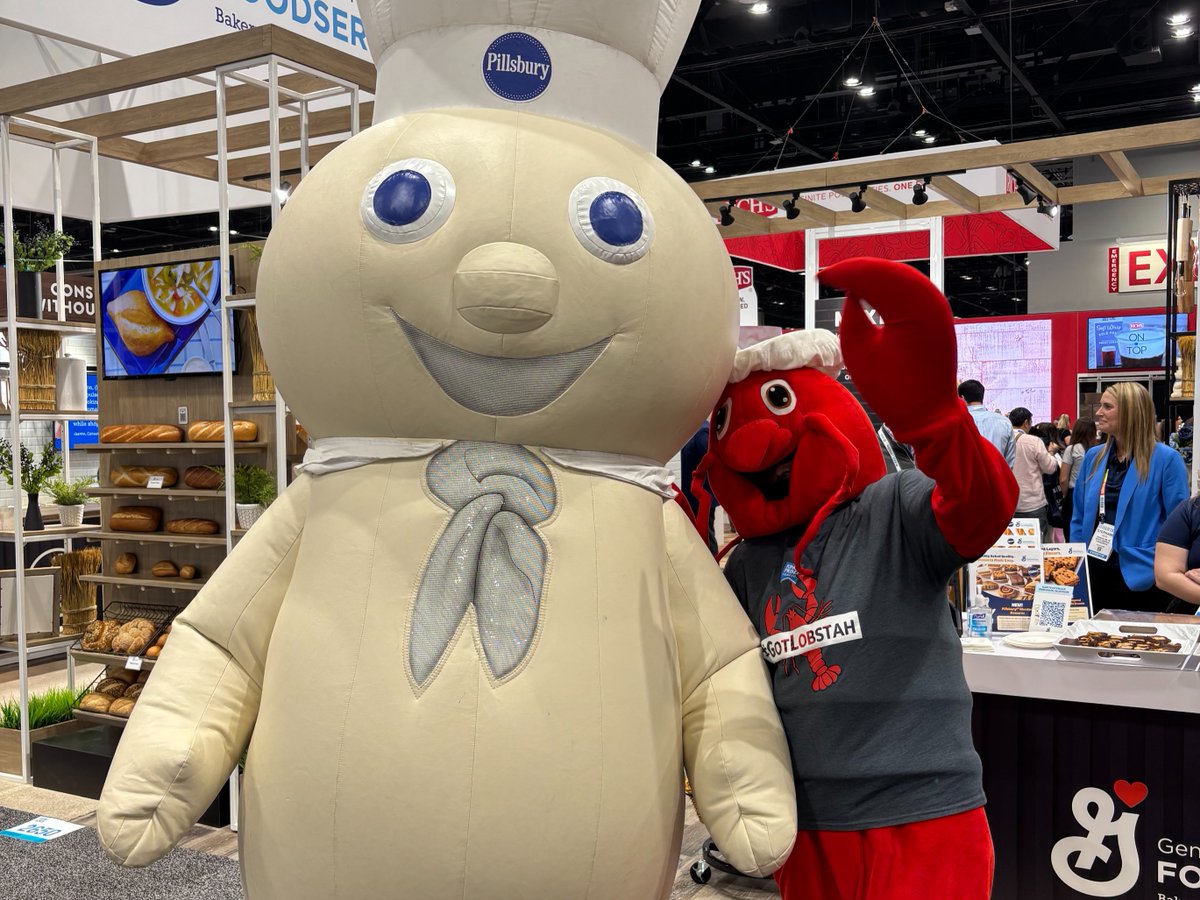 KPseafood's tweet photo. That’s a wrap on the #IDDBA Show in Orlando! From being told our Lobster Rolls, made by @chefbrettsmith were the best product at the show. Larry the Lobster took impressive high claw photos wearing #GotLobstah gear giving custom claw ears. 🦞 See you next year! #IDDBA2026 https://t.co/ewIUWPHOxr