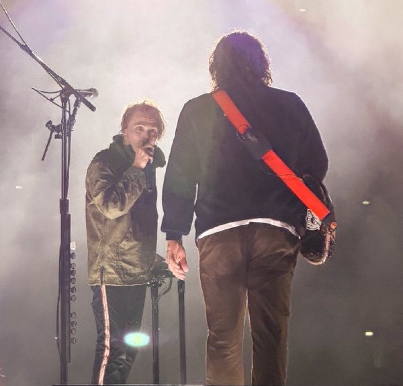 tsiepppppmf's tweet photo. this was definitely one of those “holy shit we made it” moments. so much pride and love for each other, they have literal stars in their eyes, i gotta go dude 😭 https://t.co/zNT8neaMPp