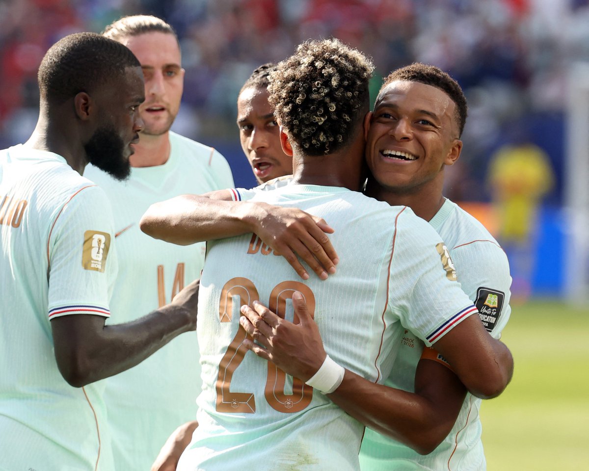 GoalJP_Official's tweet photo. 🇫🇷 フランス代表が3大会連続のベスト4入り！🇲🇦

モロッコ代表との前回大会 準決勝の再戦を制す！

GK ボノの好セーブに阻まれスコアレスで試合を折り返すも、60分にエンバペのゴールで先制すると、66分にはデンベレが追加点！

準決勝ではスペイン×ベルギーの勝者と対戦！

フランス 2-0 モロッコ https://t.co/Wzjj1pHVi9