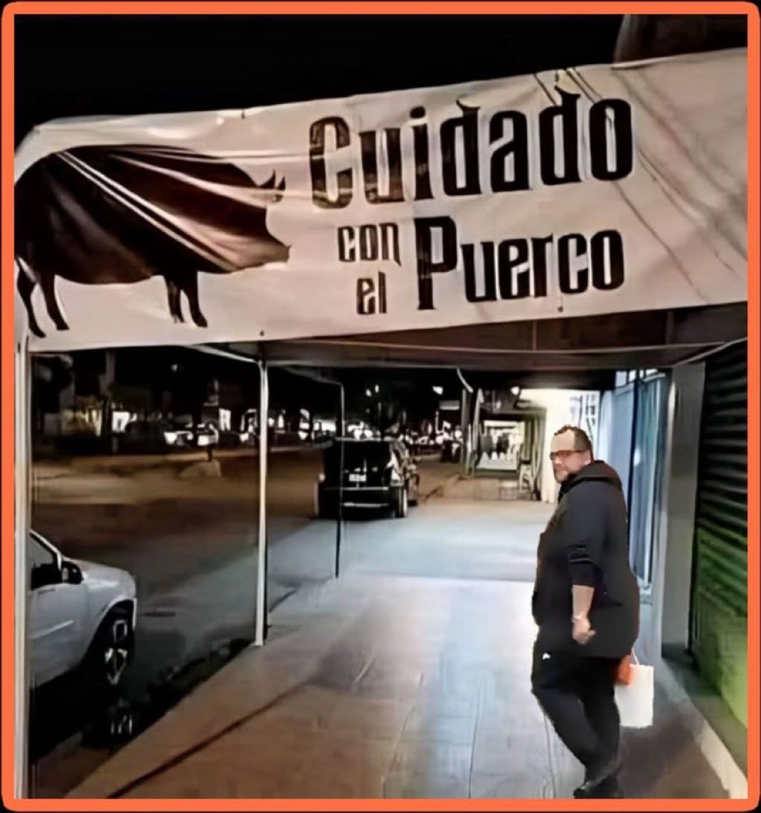 LuisMartinWolf's tweet photo. @_JRLB_ JAJAJAJAJA PINCHE MARRANO…. Tu que sabes de canasta básica HIJO DE PUTA Y DE PUTO….. https://t.co/ULMPxu4m6c