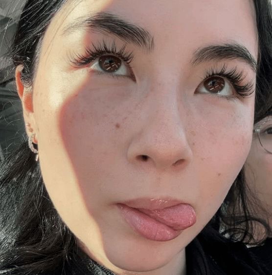 RickyGoonz32's tweet photo. She just doesn’t something to me, makes me want to use that pretty faceee https://t.co/F4H8M8cBOk