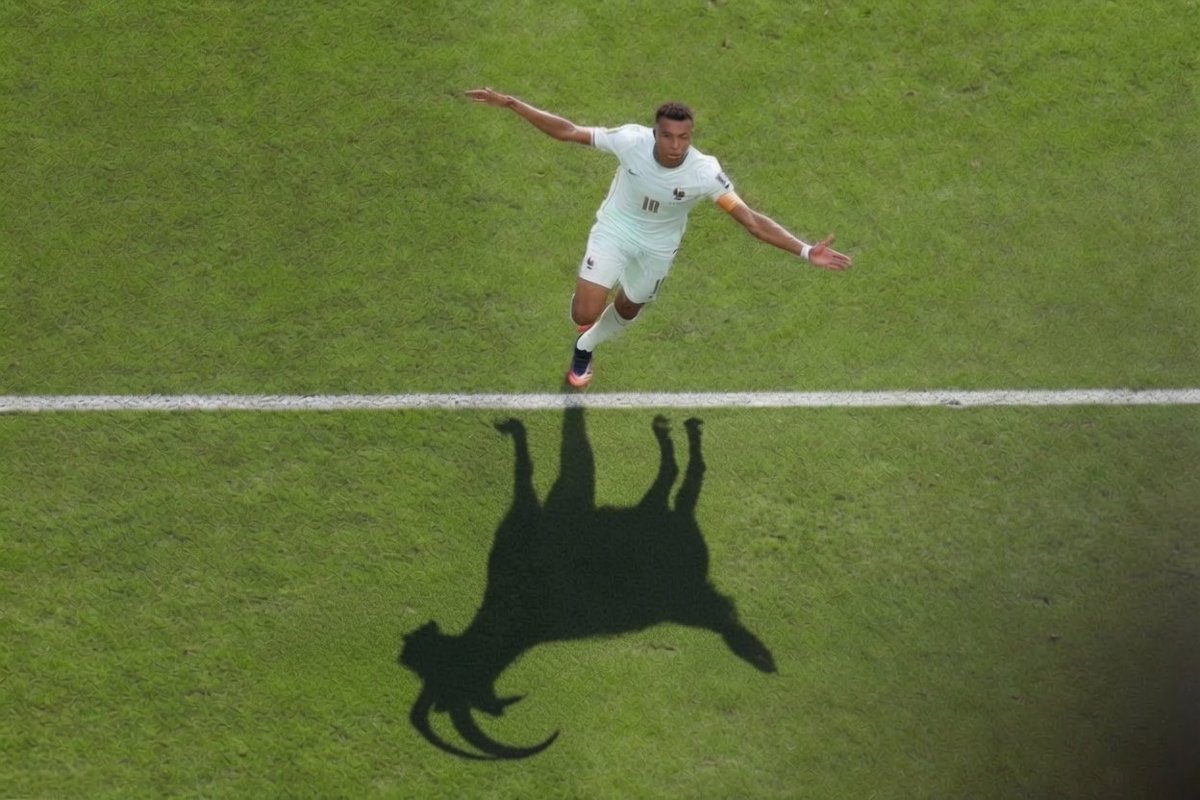 MrFrank_Tips's tweet photo. @TrollFootball MBAPPE is the new GOAT 🐐 https://t.co/oB0A2XHeO8