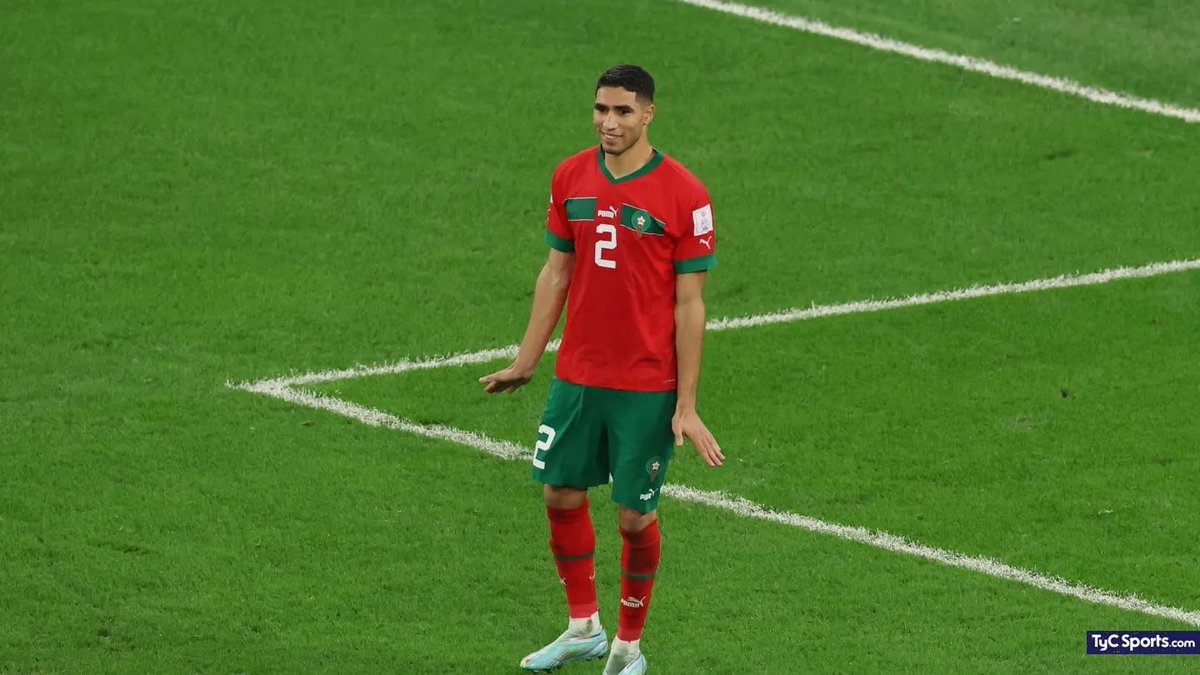 FabrizioAlonso_'s tweet photo. Vete a hacerle el baile al boliviano que tienes por madre, simio mononeuronal @AchrafHakimi https://t.co/81FycGlhh4