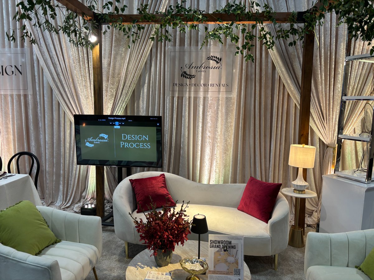 WeddingShowWI's tweet photo. Welcome to the following companies that will be exhibiting at the 2027 Wonderful World of Weddings:

Allysha Noelle Photography
Ambrosia Events
@BadgerBus 
@CompleteWeDo

Visit https://t.co/wnPiibkctL register to be part of the event, January 30 &amp; January 31, 2027. https://t.co/oG4IftgZle