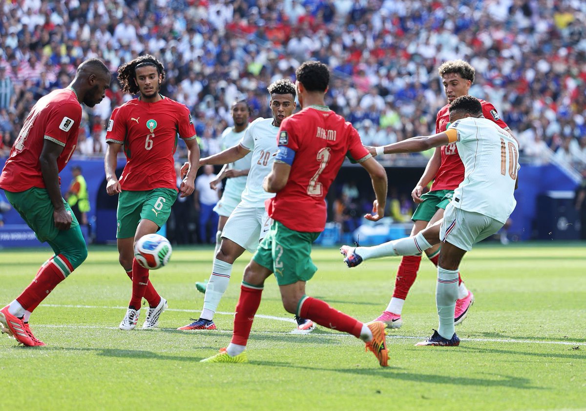 glitz__journal's tweet photo. #Worldcupupdate France's 2-0 lead over Morocco in the 2026 World Cup quarter-final, with Mbappé scoring in the 60th minute and Dembélé adding another six minutes later.

#France #Morocco  

-------------------

#MARFRA Make France / Bono / Morocco / Brazil of Africa / 20 world cup / Mbappe / #FRAMAR