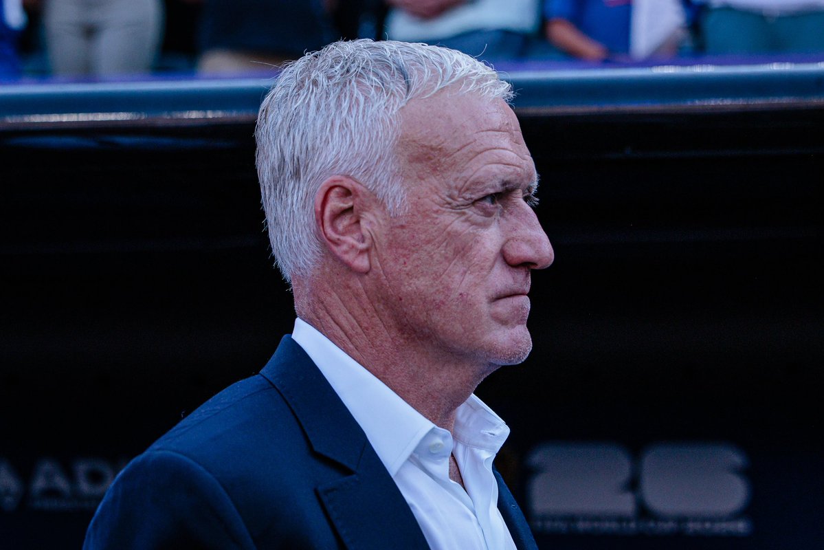 _BeFootball's tweet photo. 🚨💣 HISTORIQUE ! DIDIER DESCHAMPS ENCHAÎNE TROIS 1/2 FINALE DE COUPE DU MONDE AVEC LES BLEUS !!!!!! 🇫🇷🌍😱

Le meilleur sélectionneur de L’HISTOIRE du football, que vous le vouliez ou non.

Perdurer dans le temps, quand bien même vous avez un effectif qualitatif, c’est pas tout le monde qui peut.