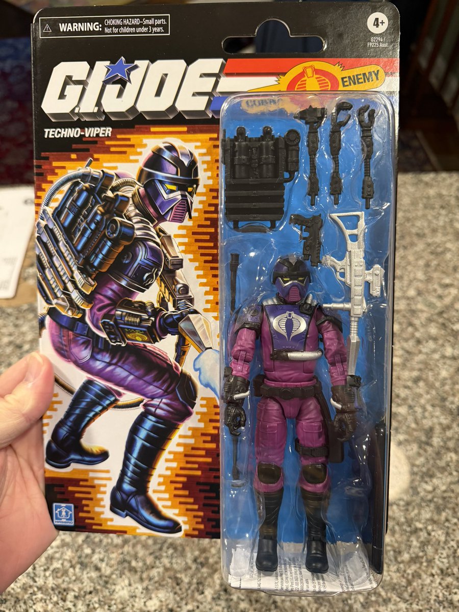 Toyhuntersholl2's tweet photo. G.I. Joe Classified Retro Card Techno-Viper arrives from Amazon!
There are 3 in this wave and apparently Amazon is just shipping them out randomly. Says Wild Bill will be here next week!
#gijoeclassified #gijoe #retro #cobra #TechnoViper https://t.co/rwNqIwj00i