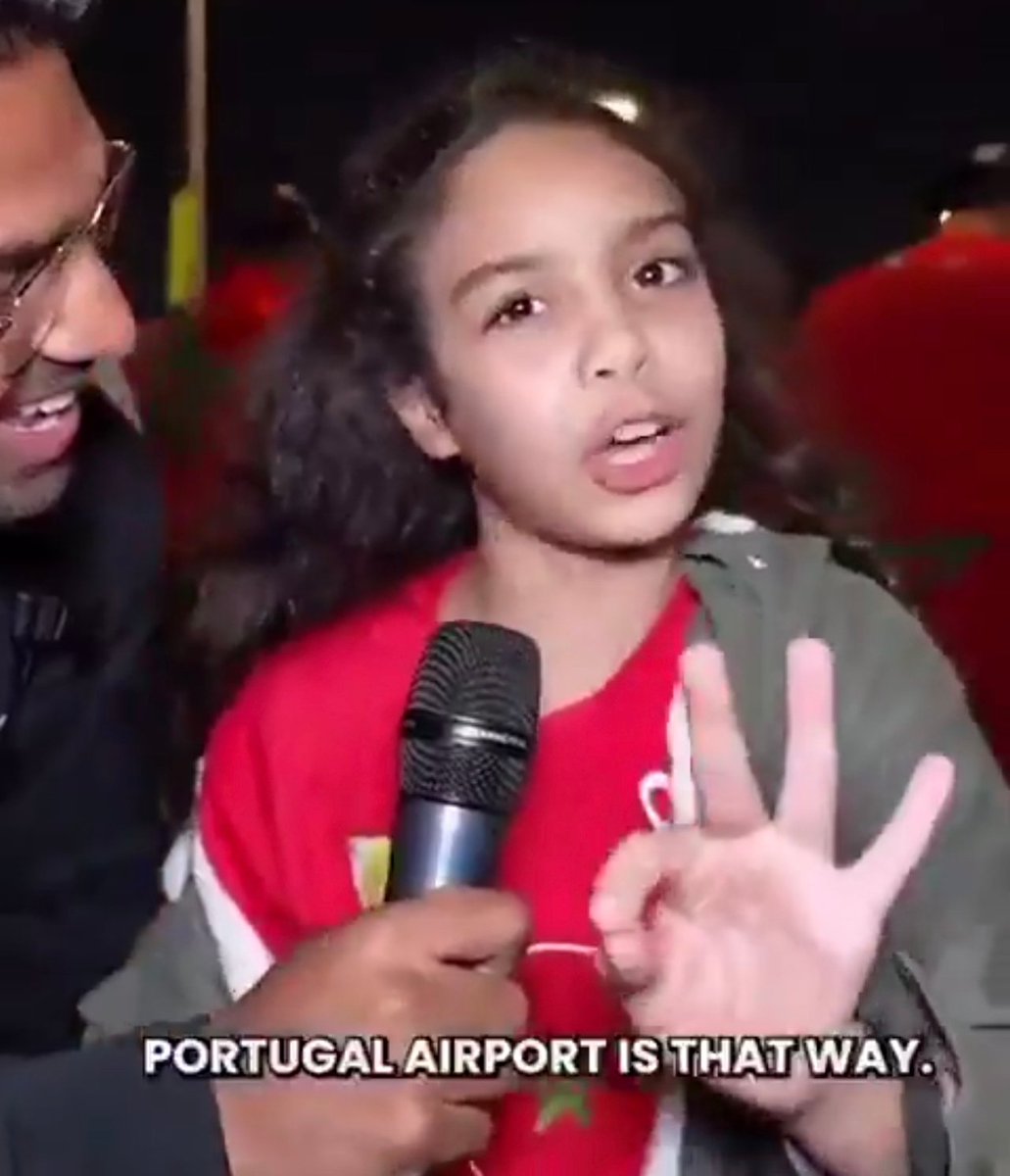 laligafraudss's tweet photo. Does anybody know what direction is the Morocco airport?? 😂🇲🇦✈️ https://t.co/xLbTpjyN3o