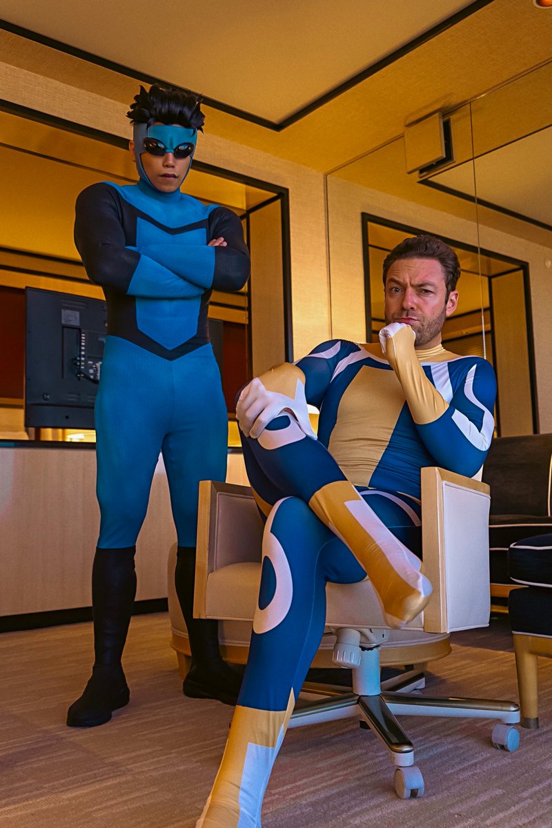Invincible VS tweet media