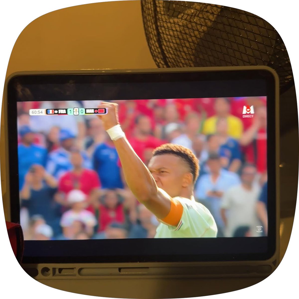 astrambam's tweet photo. Merci aux marocains ! C’était de bon adversaire mais 🇫🇷🥳 #MARFRA https://t.co/OSA3tEY1Bx