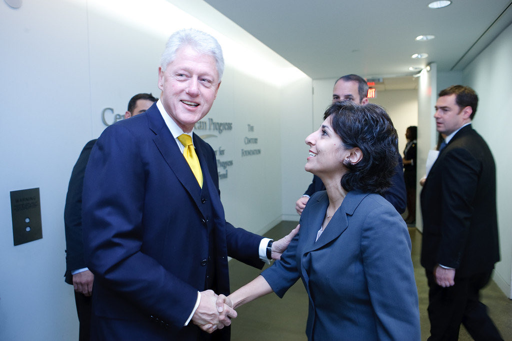 realpatb's tweet photo. @Cm011186 @neeratanden Did she really use "grotesque" and "president" in the same sentence? https://t.co/i7FRxTkUAb