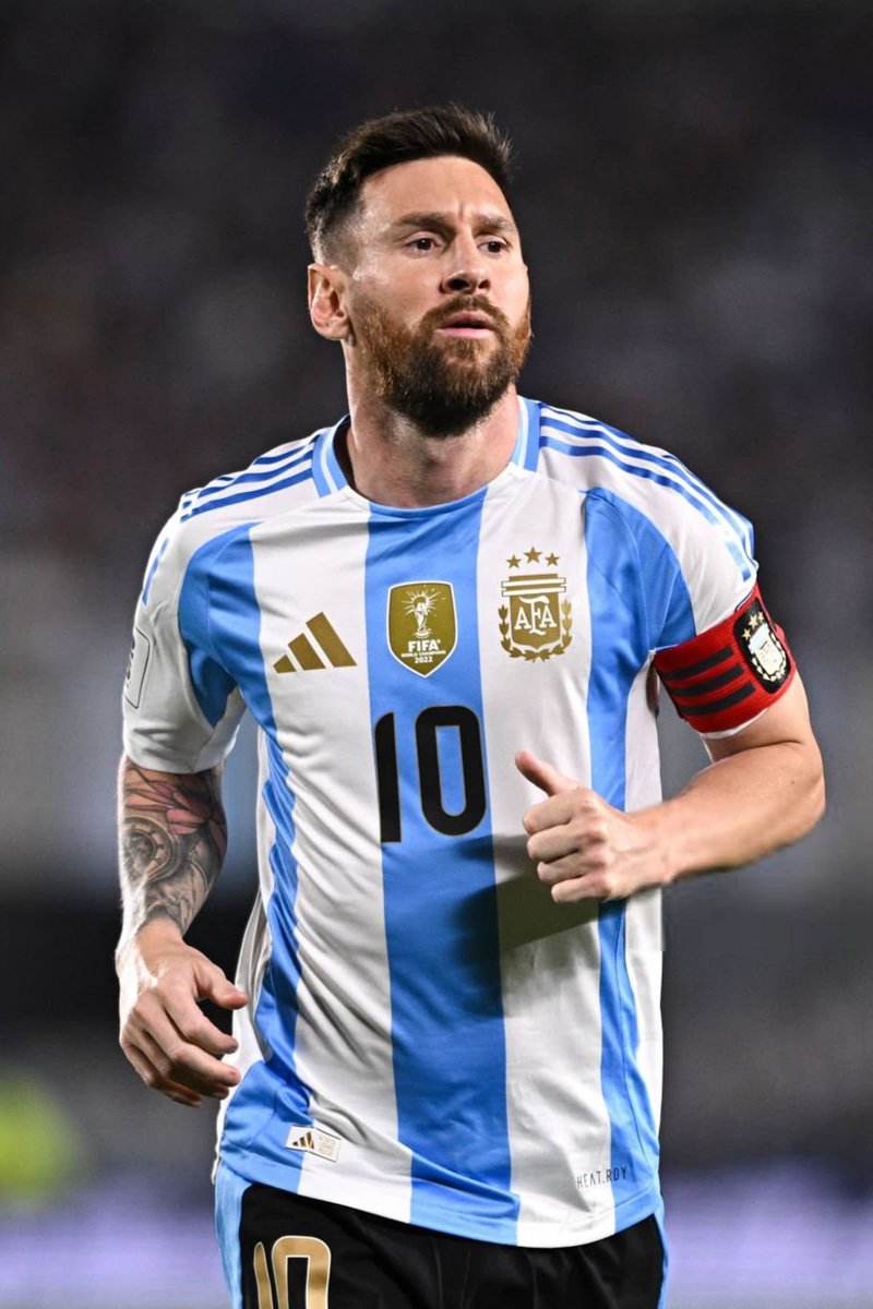 Grandsoncr7's tweet photo. Kylian Mbappé has 20 goals in 20 World Cup matches, while Lionel Messi has 21 goals in 31 World Cup matches.

Messi is not even better than kylian Mbappe talk more of Ronaldo 😂 😂 https://t.co/wKv03Zfxm9