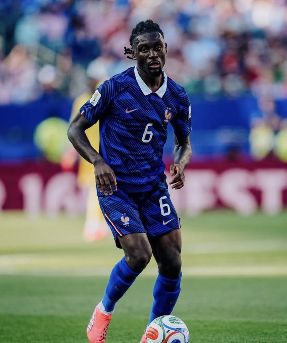 UTDKobi's tweet photo. BRING HIM TO OLD TRAFFORD! https://t.co/A8A79lTuaM