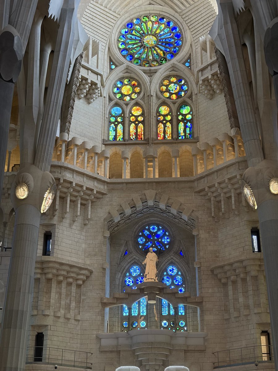 ericxu57's tweet photo. Basílica de la Sagrada Família https://t.co/WsjBB7FKer