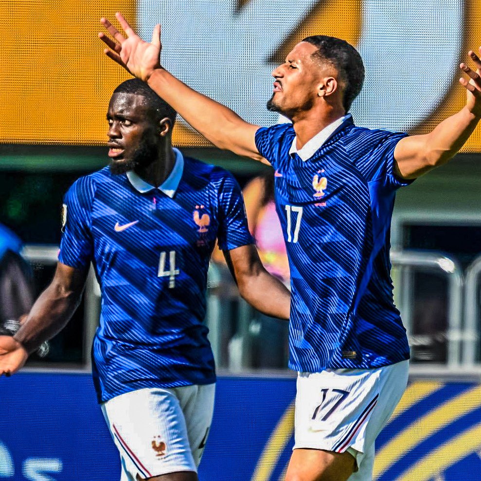 eurofootcom's tweet photo. 🚨🇫🇷 Dayot Upamecano (27) and William Saliba (25) have kept 4 clean sheets in 5 matches at the World Cup! 🔐 

✅ Clean sheet vs Iraq
✅ Clean sheet vs Sweden
✅ Clean sheet vs Paraguay
✅ Clean sheet vs Morocco https://t.co/ArZ1XgM1Pj